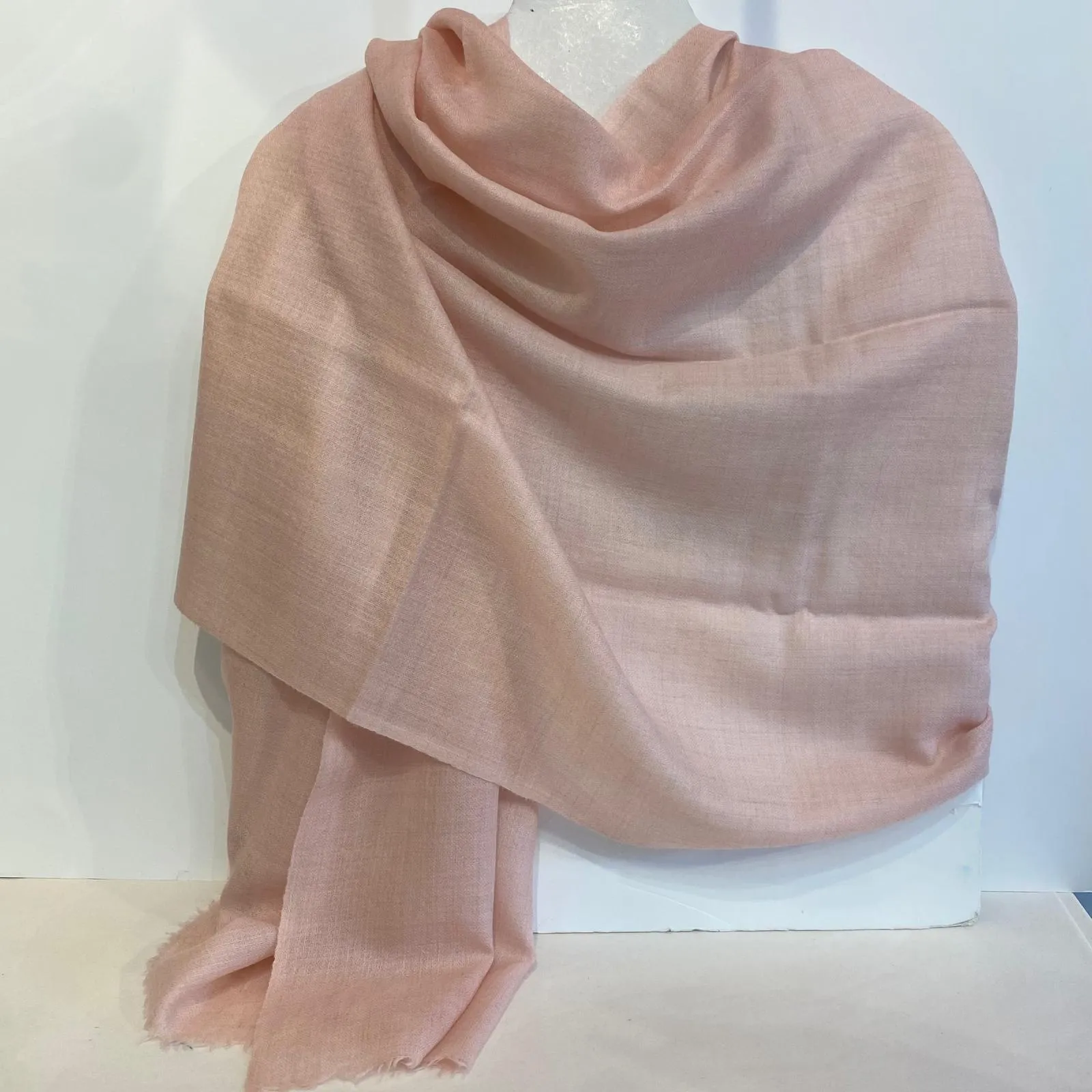 Aaron - 100% Cashmere Scarf -Ballet Pink