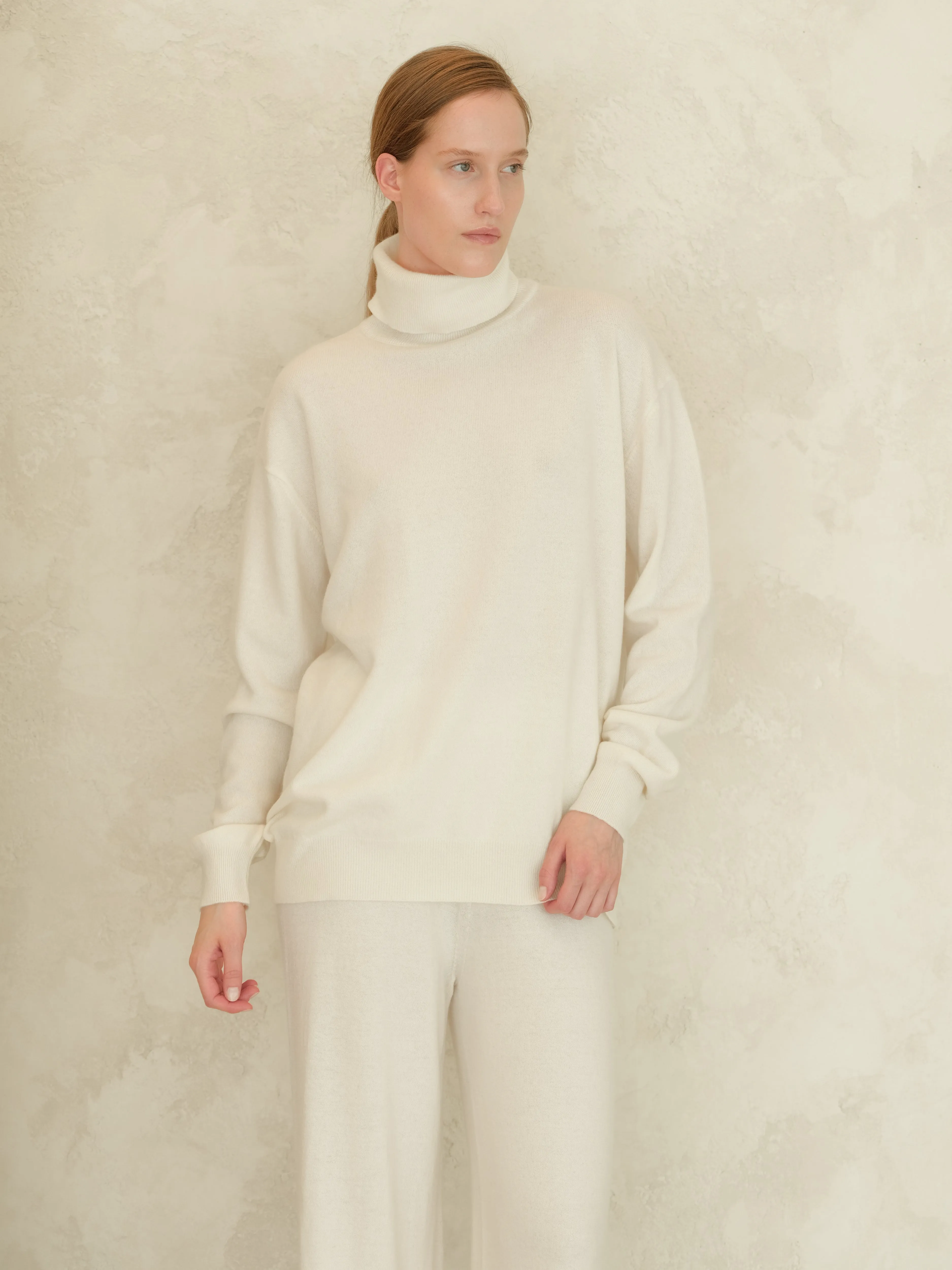 Cashmere Mix Classic Turtleneck Sweater