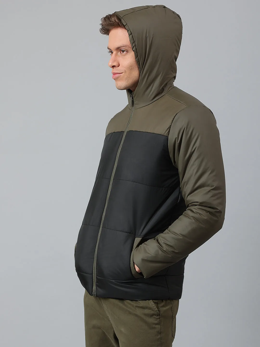 Men's Green Regular Fit Hooded Winterwear Puffer Jackets