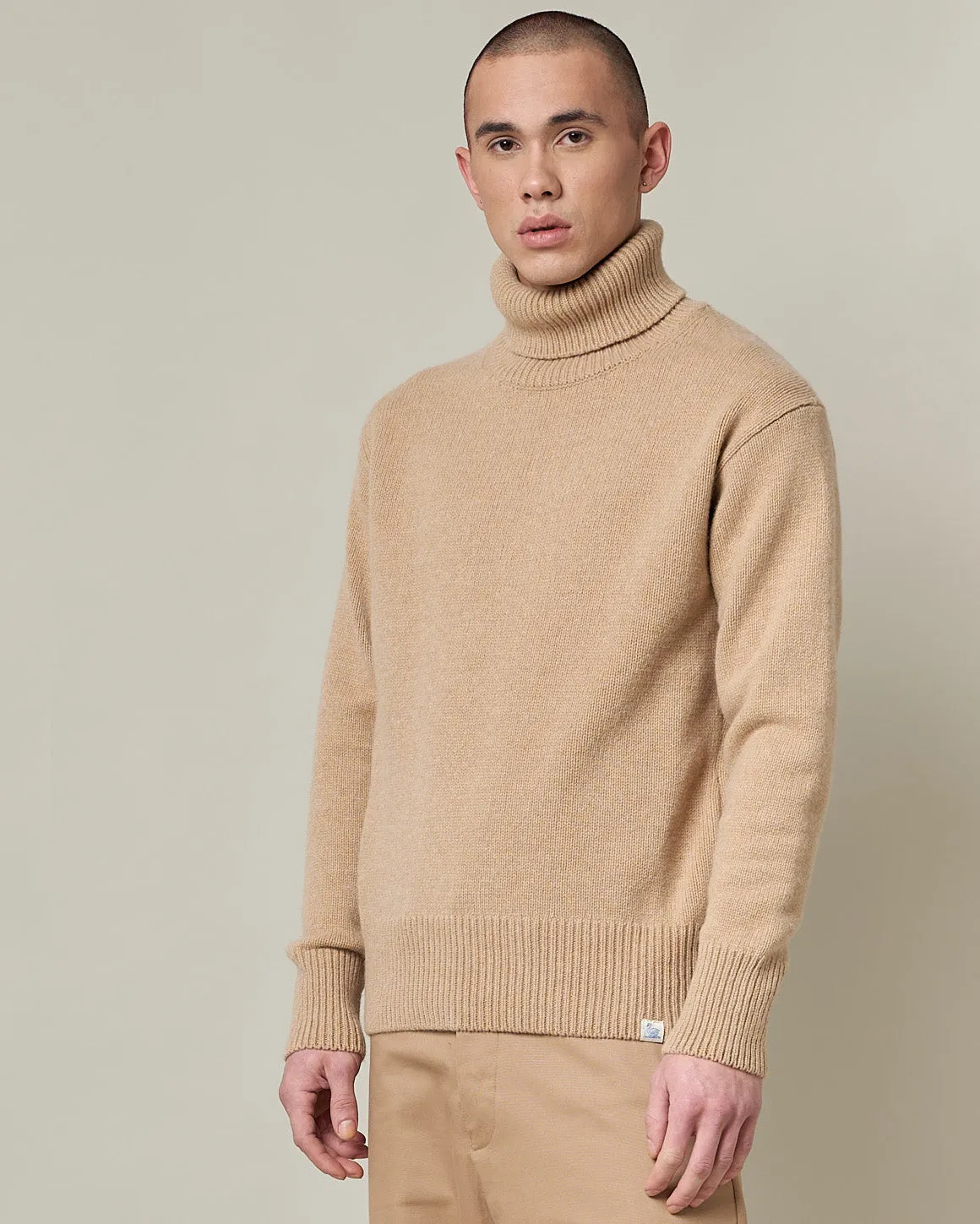 Merz B Schwanen Good Basics LOCT01 Merino Wool & Cashmere Relaxed Turtleneck Pullover - Toffee