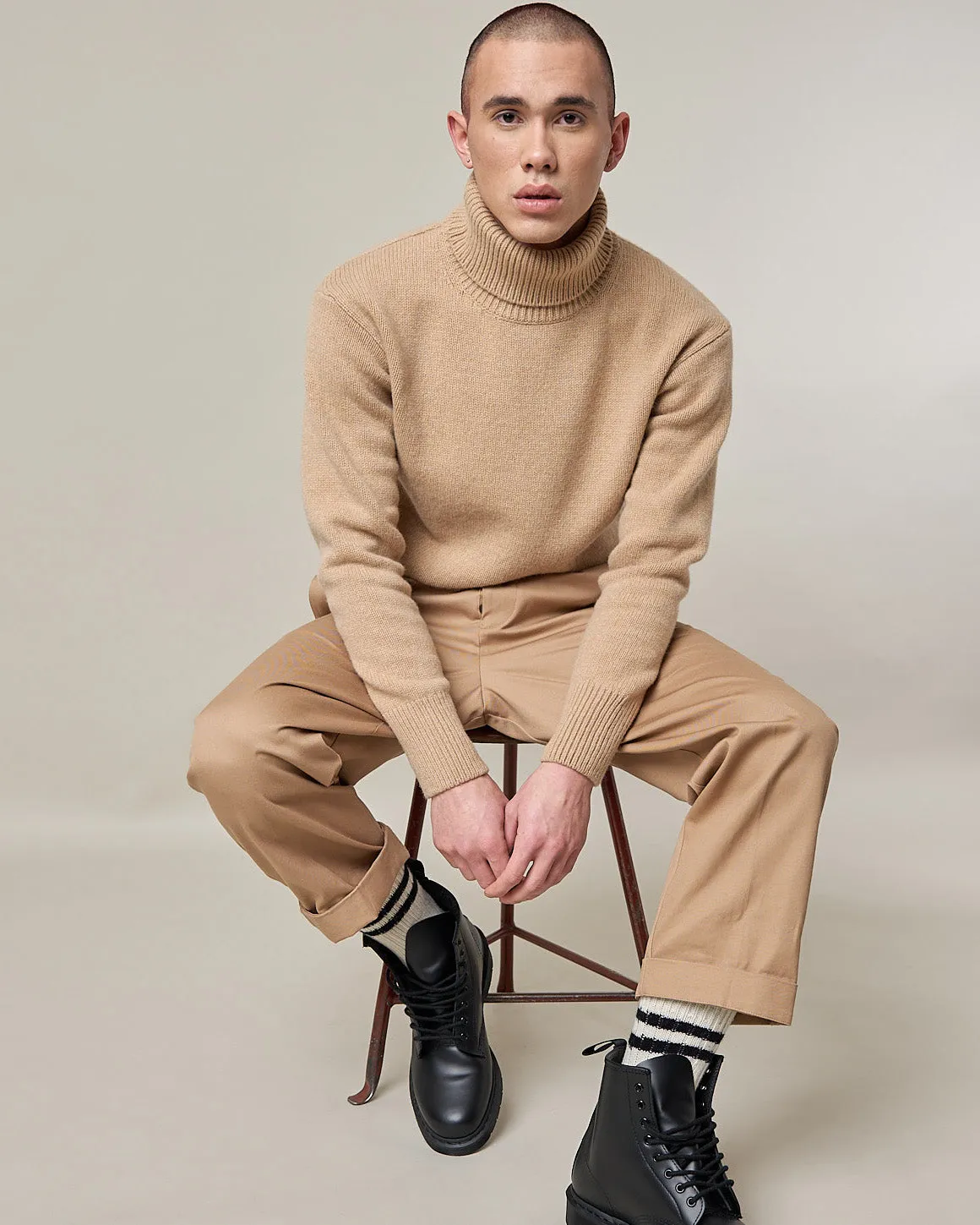 Merz B Schwanen Good Basics LOCT01 Merino Wool & Cashmere Relaxed Turtleneck Pullover - Toffee