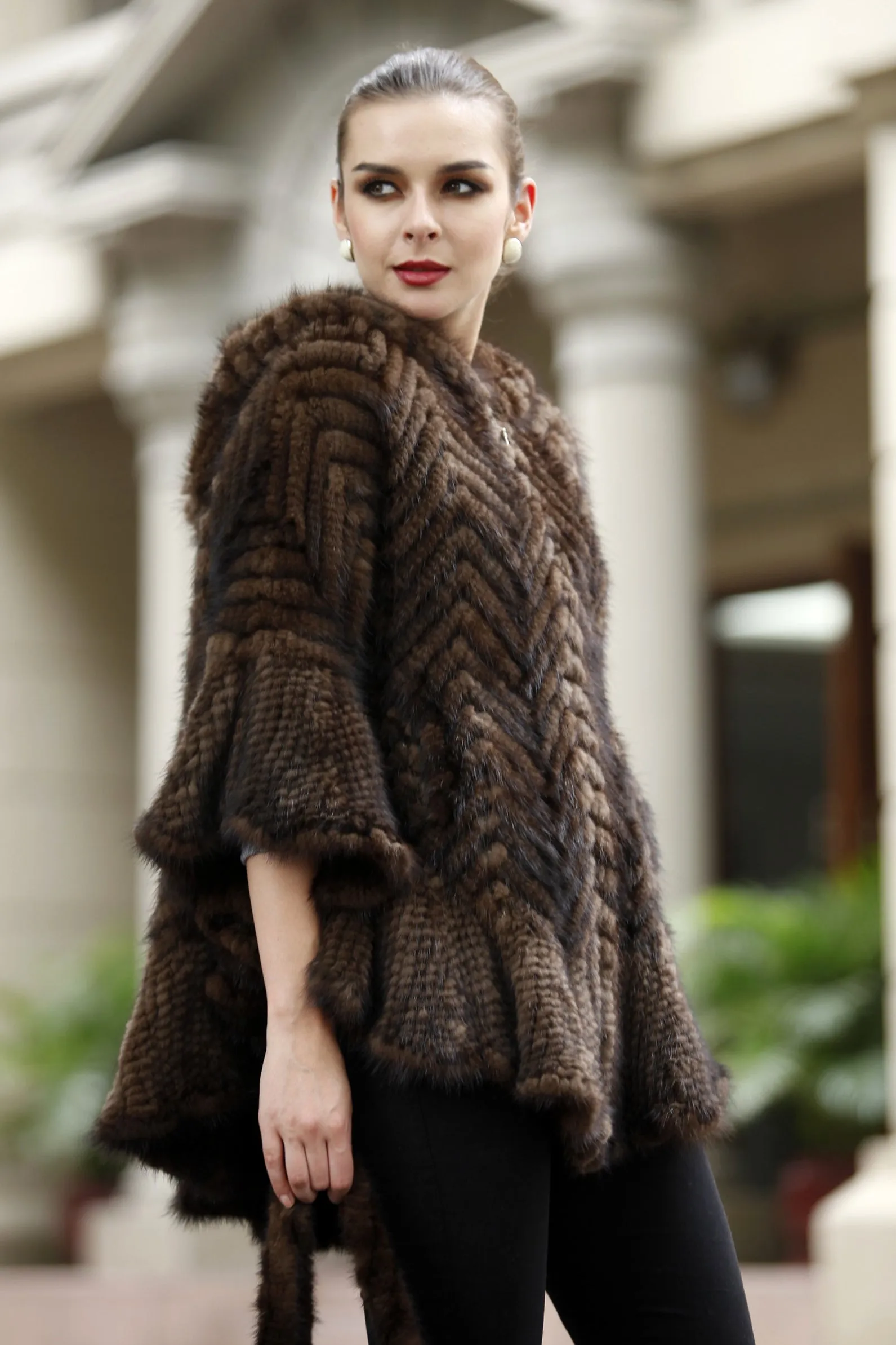 ST. CLOUD - Knitted Mink Herringbone Hooded Poncho